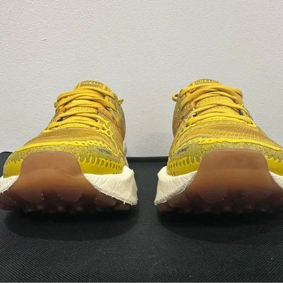 NEW BALANCE FRESH FOAM X HIERRO V8 COLOR MUSTARD SNEAKERS SIZE: 6.5 WOMENS - Picture 4 of 10